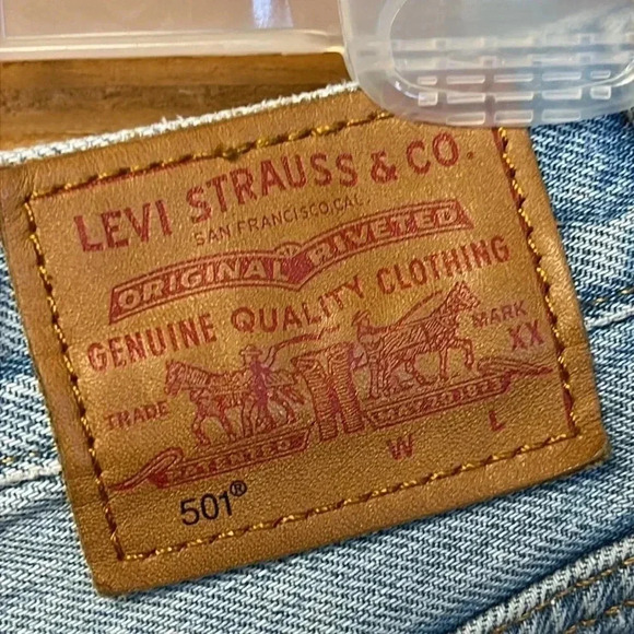 Levis 501 premium shorts womens button fly 30" waist high rise summer Fringe Hem - Picture 3 of 9